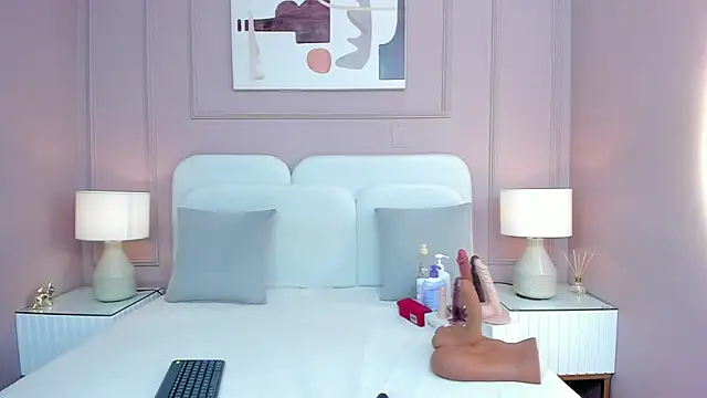 Sara Vanegas online show from September 27, 11:59 am