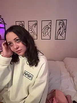 Megan Rodrigo online show from November 24, 7:46 pm