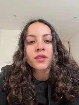 Megan Rodrigo online show from May 22, 2:12 pm