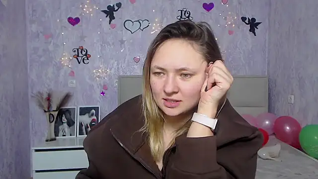 SallyVerda online show from February 1, 4:14 am