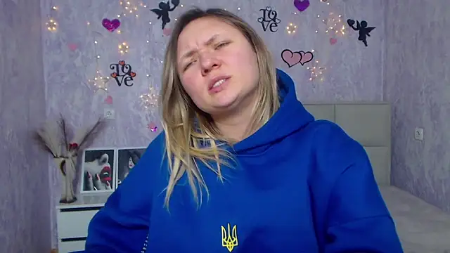 SallyVerda online show from February 18, 2:38 pm