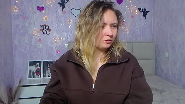 SallyVerda online show from February 21, 9:54 pm