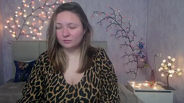 SallyVerda online show from April 17, 5:54 am