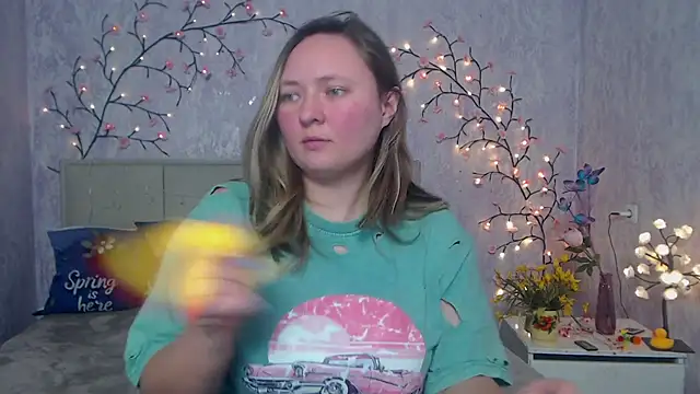 SallyVerda online show from April 21, 5:50 pm