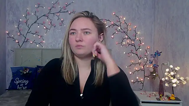 SallyVerda online show from April 24, 6:43 pm