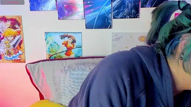 Snapshot of lucky-leah chatting on January 29, 3:33 am lucky-leah online show from January 29, 3:33 am