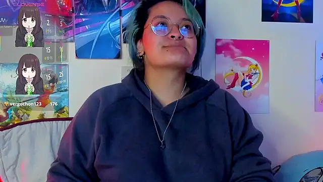 Snapshot of lucky-leah chatting on January 29, 9:44 am lucky-leah online show from January 29, 9:44 am