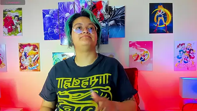 Snapshot of lucky-leah chatting on January 30, 3:33 am lucky-leah online show from January 30, 3:33 am