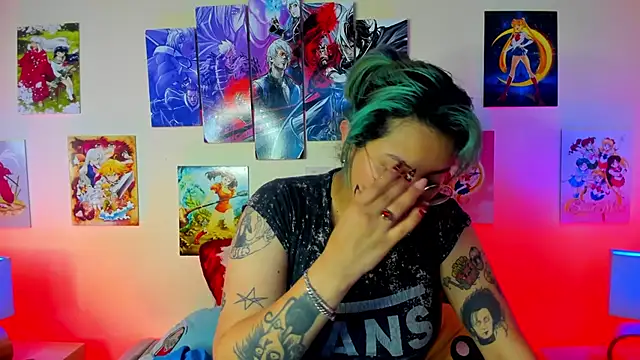 Snapshot of lucky-leah chatting on January 31, 3:09 am lucky-leah online show from January 31, 3:09 am