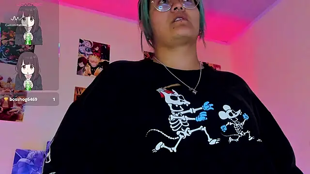 Snapshot of lucky-leah chatting on February 6, 3:27 am lucky-leah online show from February 6, 3:27 am