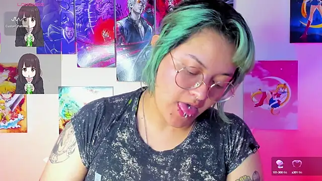 Snapshot of lucky-leah chatting on February 8, 3:41 am lucky-leah online show from February 8, 3:41 am