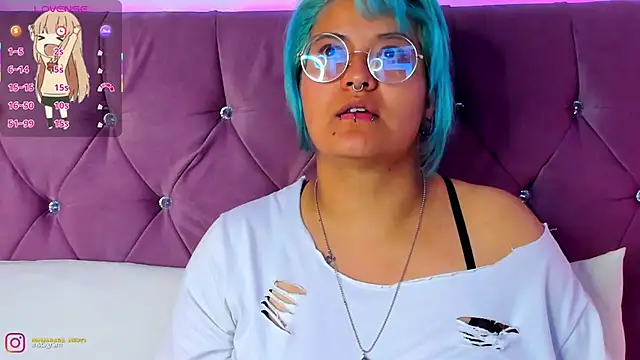 Snapshot of lucky-leah chatting on March 4, 5:32 am lucky-leah online show from March 4, 5:32 am