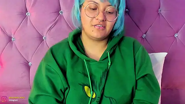 Snapshot of lucky-leah chatting on March 5, 6:44 am lucky-leah online show from March 5, 6:44 am