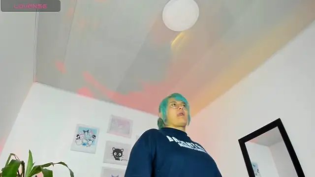 Snapshot of lucky-leah chatting on March 7, 3:40 am lucky-leah online show from March 7, 3:40 am