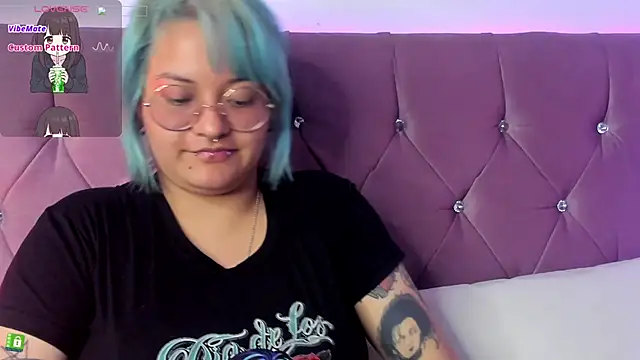 Snapshot of lucky-leah chatting on March 14, 10:16 pm lucky-leah online show from March 14, 10:16 pm