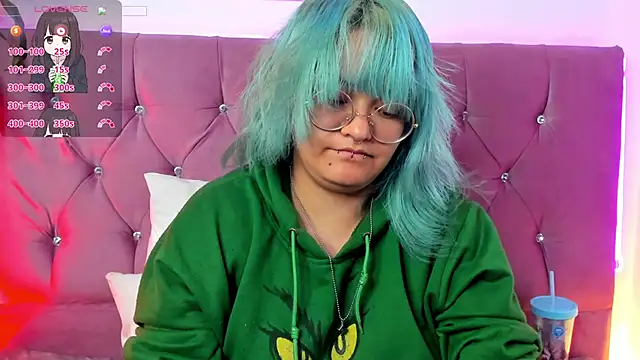 Snapshot of lucky-leah chatting on March 16, 8:21 am lucky-leah online show from March 16, 8:21 am