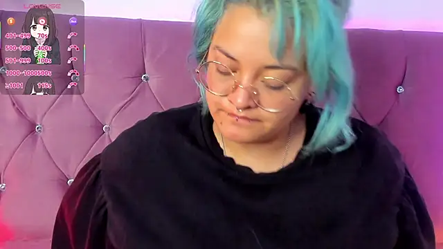 Snapshot of lucky-leah chatting on March 18, 6:36 am lucky-leah online show from March 18, 6:36 am