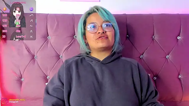 Snapshot of lucky-leah chatting on March 20, 10:21 am lucky-leah online show from March 20, 10:21 am