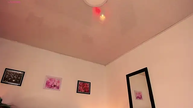 Snapshot of lucky-leah chatting on March 23, 4:38 am lucky-leah online show from March 23, 4:38 am