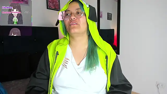 Snapshot of lucky-leah chatting on March 23, 7:42 am lucky-leah online show from March 23, 7:42 am