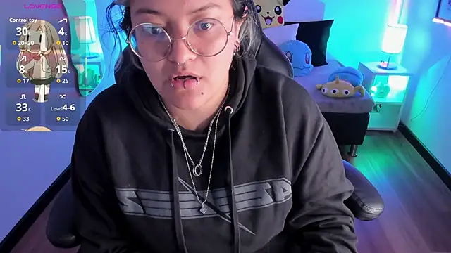 Snapshot of lucky-leah chatting on September 10, 4:01 am lucky-leah online show from September 10, 4:01 am