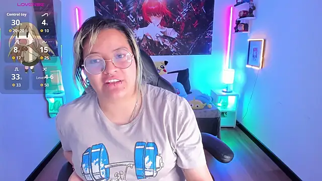 Snapshot of lucky-leah chatting on September 13, 4:01 am lucky-leah online show from September 13, 4:01 am