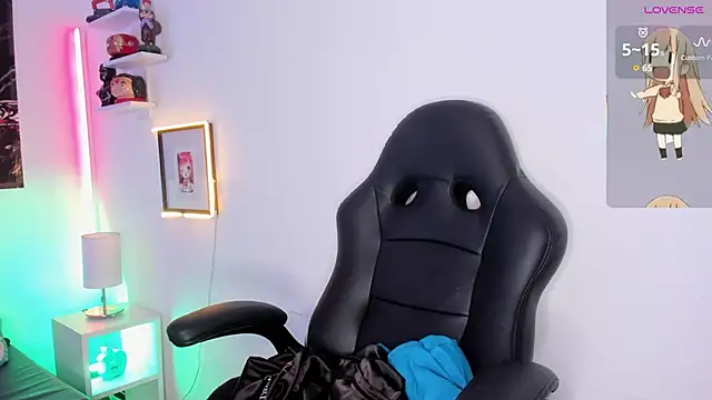 Snapshot of lucky-leah chatting on September 14, 3:49 am lucky-leah online show from September 14, 3:49 am