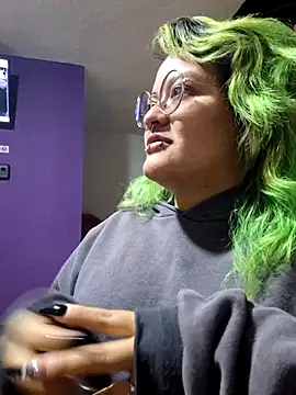 Snapshot of lucky-leah chatting on September 26, 4:16 am lucky-leah online show from September 26, 4:16 am