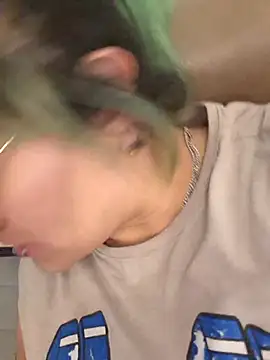 Snapshot of lucky-leah chatting on October 9, 3:37 am lucky-leah online show from October 9, 3:37 am