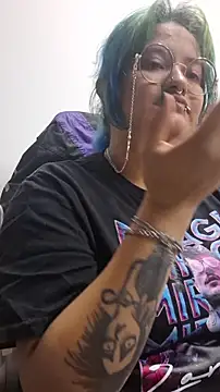 lucky-leah online show from March 27, 3:56 am