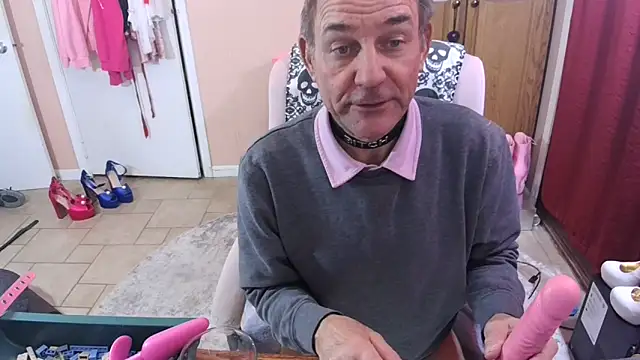 Snapshot of OHMichelleOH chatting on December 20, 11:56 pm OHMichelleOH online show from December 20, 11:56 pm