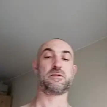 Snapshot of niesmialy39oon chatting on May 24, 6:46 pm niesmialy39oon online show from May 24, 6:46 pm
