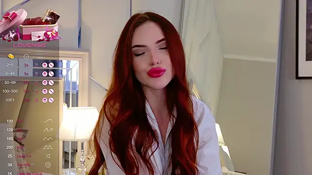 Snapshot of Anje_Cox chatting on March 3, 8:27 am Anje Cox online show from March 3, 8:27 am