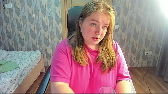 valery1610 online show from July 25, 8:06 pm