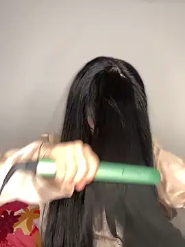 Ambar R0SSE online show from February 19, 4:55 am