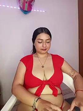 Kittyy Hott  online show from April 11, 10:25 pm