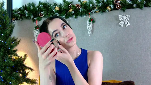 Snapshot of MarieKarma chatting on December 29, 6:27 pm MarieKarma online show from December 29, 6:27 pm