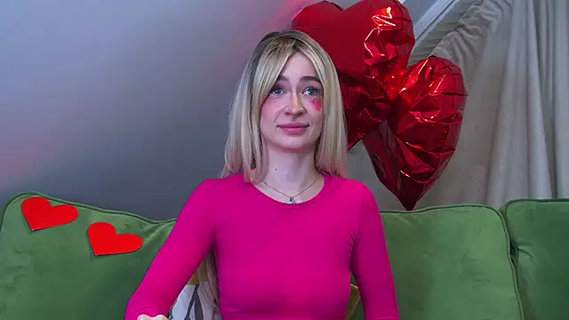 Snapshot of MarieKarma chatting on February 28, 7:14 pm MarieKarma online show from February 28, 7:14 pm