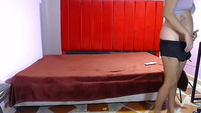 Snapshot of DulceAmazing chatting on February 19, 12:11 pm DulceAmazing online show from February 19, 12:11 pm