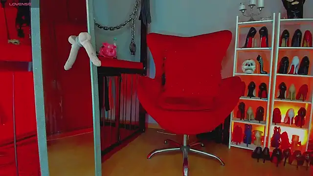 Snapshot of MistressAndre chatting on September 30, 9:09 pm MistressAndre online show from September 30, 9:09 pm