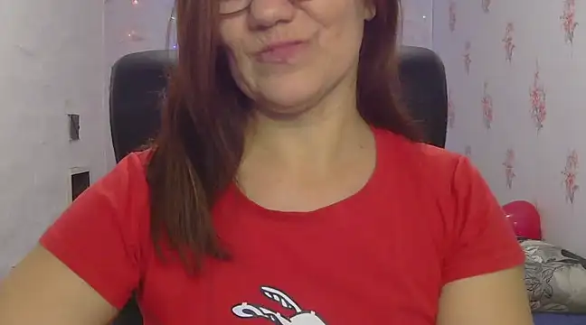 KittyyLaBeauty online show from February 12, 7:35 pm