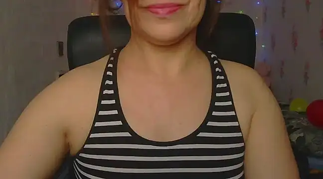 KittyyLaBeauty online show from March 4, 2:10 pm