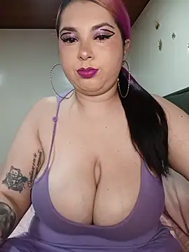 Snapshot of Hada_dracanae chatting on November 14, 5:44 pm Hada dracanae online show from November 14, 5:44 pm