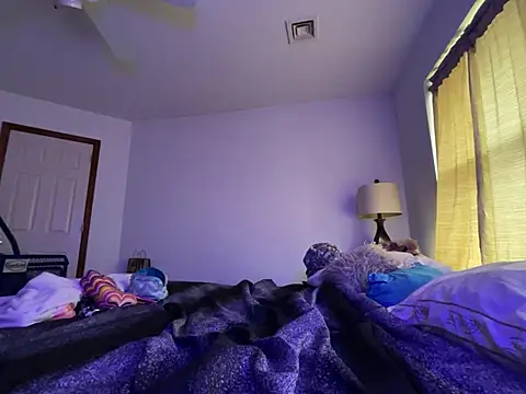 Snapshot of JordanSilk chatting on March 22, 1:58 pm JordanSilk online show from March 22, 1:58 pm