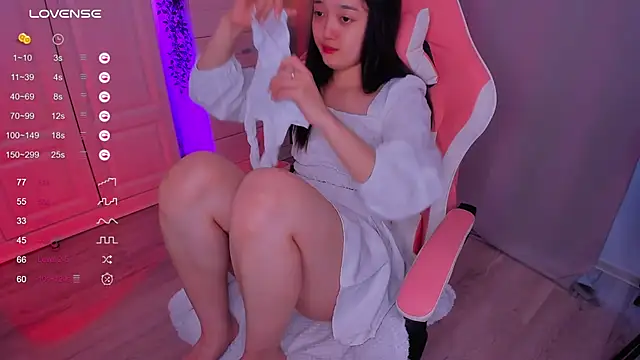 Snapshot of FreyaRaya chatting on January 15, 9:13 am FreyaRaya online show from January 15, 9:13 am