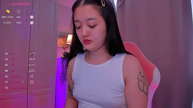 Snapshot of FreyaRaya chatting on January 25, 9:04 am FreyaRaya online show from January 25, 9:04 am