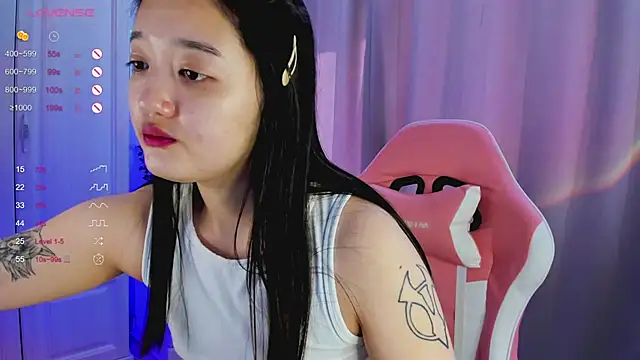 Snapshot of FreyaRaya chatting on March 2, 9:10 am FreyaRaya online show from March 2, 9:10 am