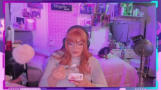 MegariaB online show from October 14, 4:02 am