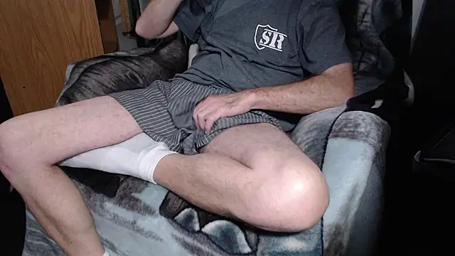 Snapshot of froy4986 chatting on December 26, 4:32 am froy4986 online show from December 26, 4:32 am