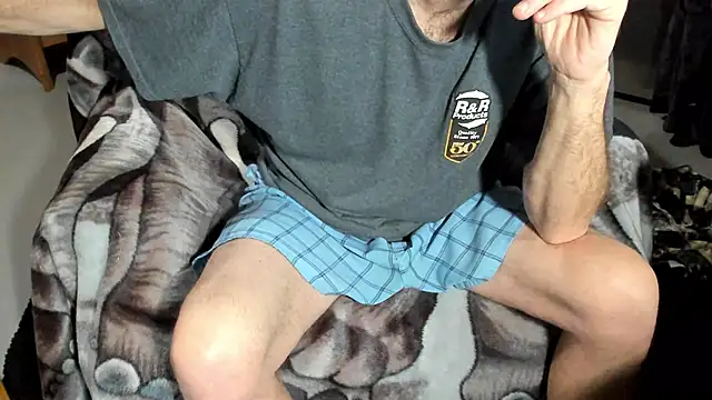 Snapshot of froy4986 chatting on February 1, 3:52 am froy4986 online show from February 1, 3:52 am